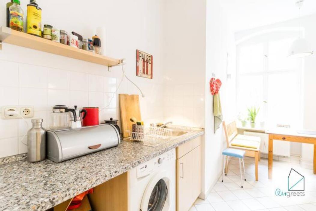 Sunny Studio At Wismarplatz Apartman Berlin Kültér fotó